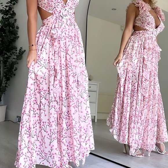 Ruffle Cut Out Dress - Picture 5 of 8